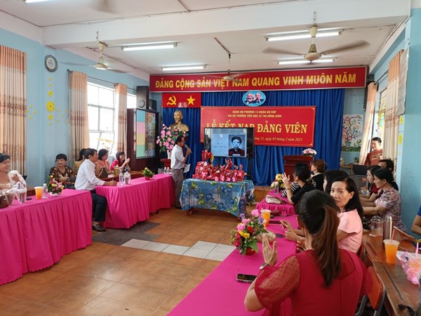 Không khi buổi sinh hoạt 8.3